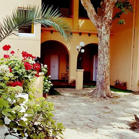 Casa Con Jardin A 35 Metros De La Playa. Br. Holiday home Palamos