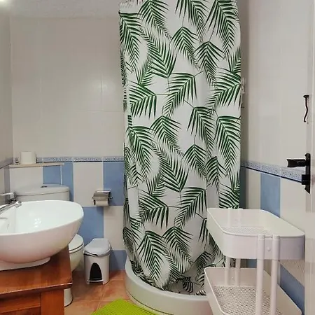 Casa Con Jardin A 35 Metros De La Playa. Br. Palamos