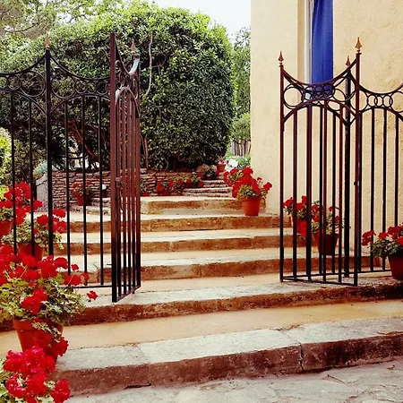 Сasa de vacaciones Casa Con Jardín A 35 Metros De La Playa. Br. Palamós